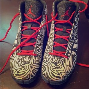 Pair of Air Jordan sneakers only worn one time